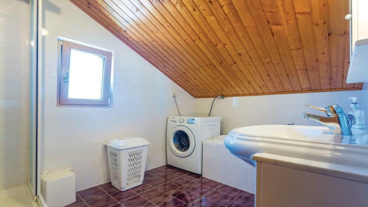 Apartments Skulin 诺维·维诺多尔斯基 外观 照片