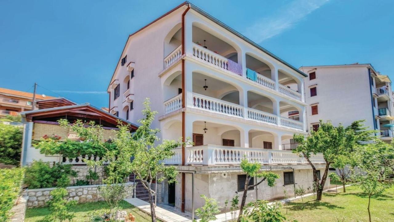 Apartments Skulin 诺维·维诺多尔斯基 外观 照片