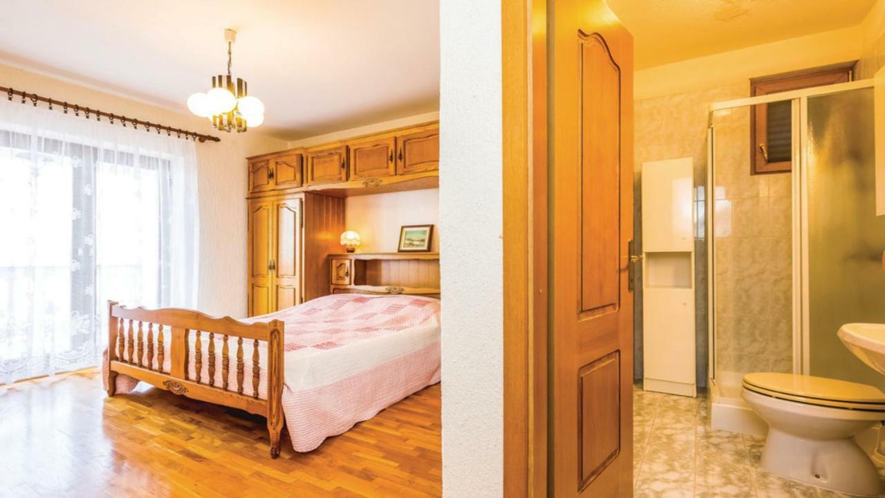 Apartments Skulin 诺维·维诺多尔斯基 外观 照片